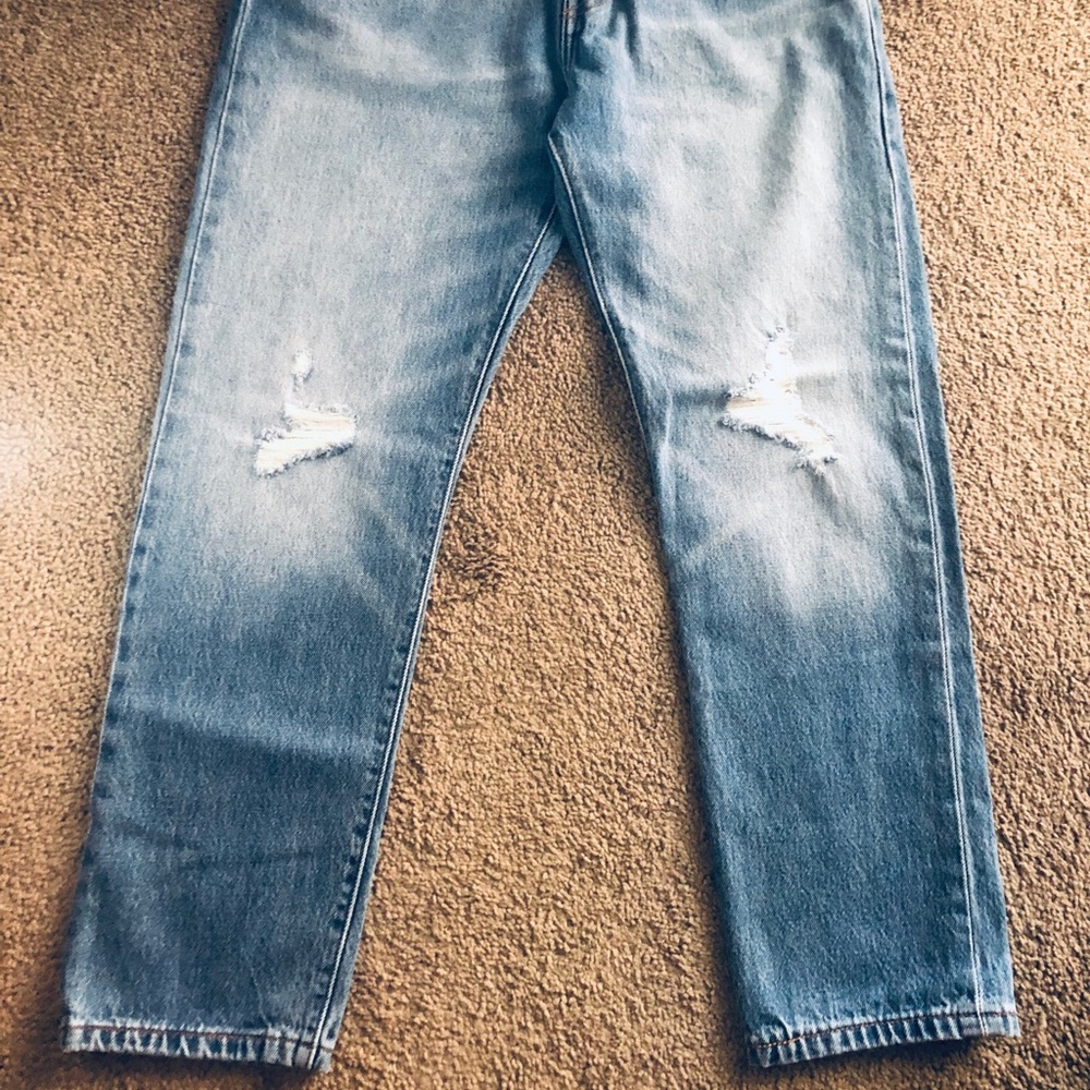 EUC Levi’s 501 Button Fly Boyfriend Jeans - Picture 5 of 8